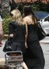 IMG/jpg/sarah-michelle-gellar-lunch-at-shutters-with-friend-july-19-2009-pap (...)