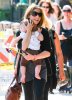 IMG/jpg/sarah-michelle-gellar-out-for-lunch-los-angeles-june-22-2010-paparaz (...)