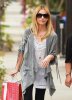 IMG/jpg/sarah-michelle-gellar-shopping-santa-monica-paparazzi-june-4-2010-hq (...)