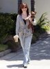 IMG/jpg/alyson-hannigan-with-dog-brentwood-county-mart-june-21-2009-paparazz (...)