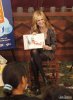 IMG/jpg/sarah-michelle-gellar-nestle-share-joy-reading-program-hq-04.jpg