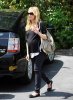 IMG/jpg/sarah-michelle-gellar-tyson-to-vet-august-19-2009-paparazzi-gq-13.jp (...)