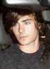 IMG/jpg/zac-efron-in-his-in-malibu-april-1-2009-paparazzi-gq-01.jpg