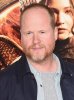 IMG/jpg/joss-whedon-hunger-games-3-premiere-01.jpg