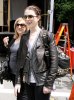 IMG/jpg/michelle-trachtenberg-remember-me-movie-on-the-set-june-17-2009-papa (...)