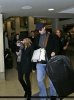 IMG/jpg/sarah-michelle-gellar-freddie-prinze-jr-los-angeles-airport-november (...)