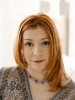 IMG/jpg/alyson-hannigan-unknown-couch-photoshoot-01-mq.jpg