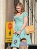 IMG/jpg/amy-adams-the-muppets-movie-on-the-set-paparazzi-gq-01.jpg