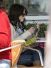 IMG/jpg/michelle-trachtenberg-drinking-smoking-with-friend-paparazzi-gq-03.j (...)