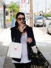 IMG/jpg/michelle-trachtenberg-out-and-about-hollywood-june-1-2009-paparazzi- (...)