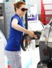 IMG/jpg/alyson-hannigan-petrol-station-los-angeles-paparazzi-july-27-2010-hq (...)