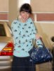 IMG/jpg/alyson-hannigan-leaving-her-car-in-brentwood-paparazzi-hq-03-0750.jp (...)