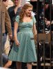 IMG/jpg/amy-adams-the-muppets-movie-on-the-set-paparazzi-gq-05.jpg