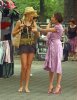 IMG/jpg/sarah-michelle-gellar-girls-guide-fishing-hunting-movie-on-the-set-h (...)