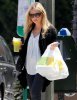 IMG/jpg/sarah-michelle-gellar-out-for-lunch-brentwood-paparazzi-mq-01.jpg