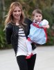 IMG/jpg/sarah-michelle-gellar-charlotte-halloween-october-31-2010-paparazzi- (...)