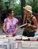 IMG/jpg/sarah-michelle-gellar-girls-guide-fishing-hunting-movie-on-the-set-h (...)