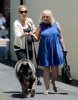 IMG/jpg/sarah-michelle-gellar-mom-dog-july-3-2009-paparazzi-hq-09.jpg