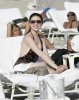 IMG/jpg/michelle-trachtenberg-swimsuit-on-the-beach-november-14-2009-paparaz (...)