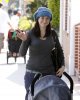 IMG/jpg/alyson-hannigan-santa-monica-april-24-2009-paparazzi-hq-07.jpg