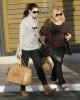 IMG/jpg/michelle-trachteberg-shopping-at-the-grove-september-29-2010-paparaz (...)