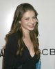 IMG/jpg/michelle-trachtenberg-BCBG-max-azria-store-party-2005-hq-02-1500.jpg (...)