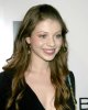 IMG/jpg/michelle-trachtenberg-BCBG-max-azria-store-party-2005-hq-03-1500.jpg (...)