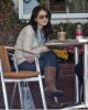 IMG/jpg/michelle-trachtenberg-drinking-smoking-with-friend-paparazzi-gq-23.j (...)