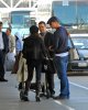 IMG/jpg/sarah-michelle-gellar-lax-airport-los-angeles-paparazzi-hq-05-1500.j (...)