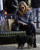IMG/jpg/amy-adams-grove-los-angeles-december-23-2009-paparazzi-gq-04.jpg