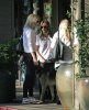 IMG/jpg/sarah-michelle-gellar-out-of-coffee-shop-january-20-2009-paparazzi-h (...)