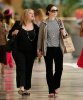 IMG/jpg/michelle-trachtenberg-LA-shopping-with-mother-hq-07-1500.jpg