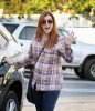 IMG/jpg/alyson-hannigan-back-to-her-car-march-11-2010-paparazzi-gq-01.jpg