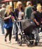 IMG/jpg/sarah-michelle-gellar-lemonade-restaurant-with-friend-paparazzi-apri (...)
