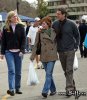 IMG/jpg/alyson-hannigan-alexis-denisof-brentwood-farmers-market-nov-21-2004- (...)