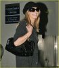 IMG/jpg/sarah-michelle-gellar-lax-airport-october-27-2007-paparazzi-mq-01.jp (...)