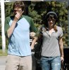 IMG/jpg/alyson-hannigan-alexis-denisof-leaving-a-votre-sante-restaurant-hq-0 (...)